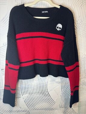 Hot Topic Black & Red Striped Skull Crewneck Sweater N0823